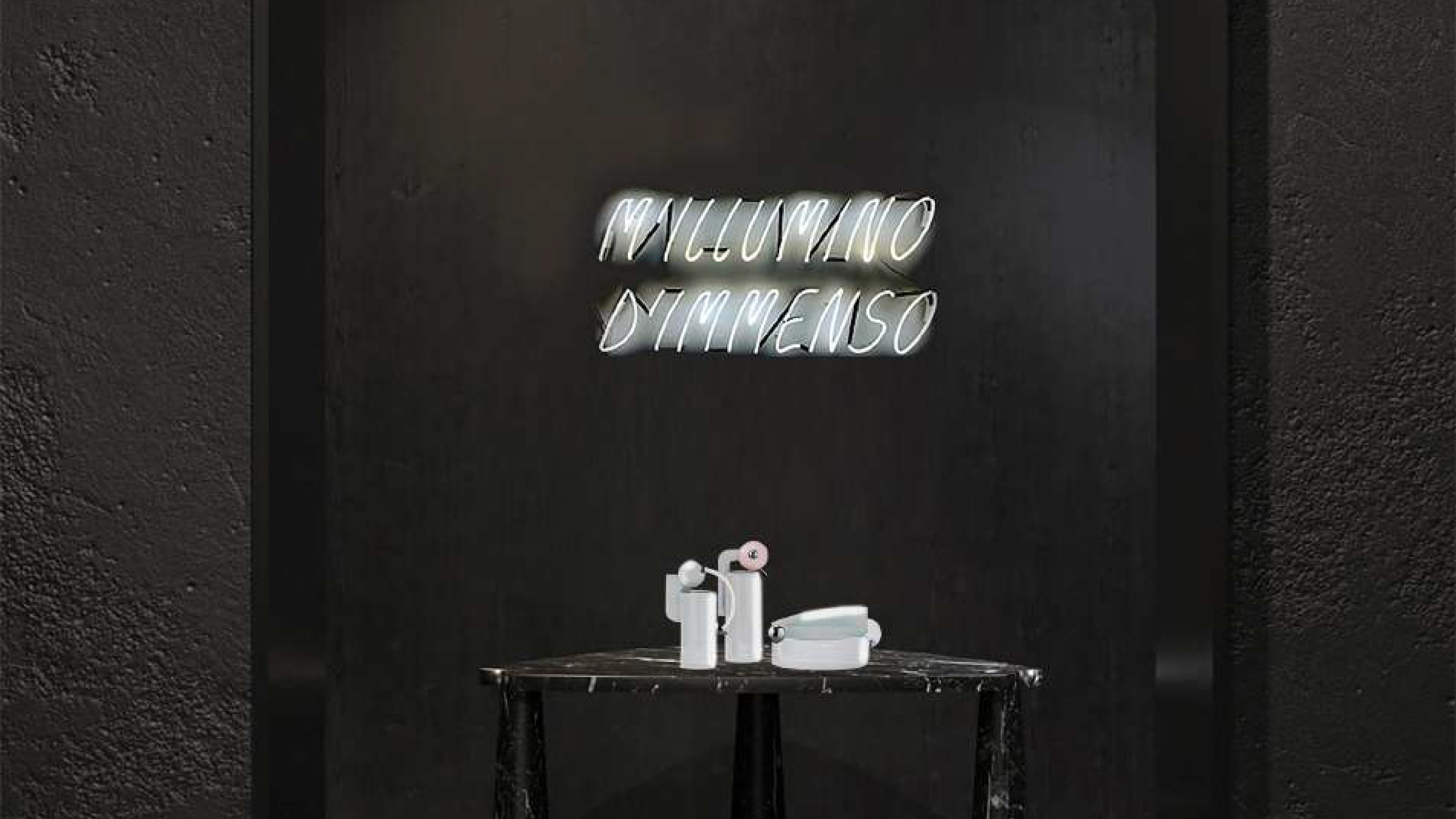 BLACK GALLERY